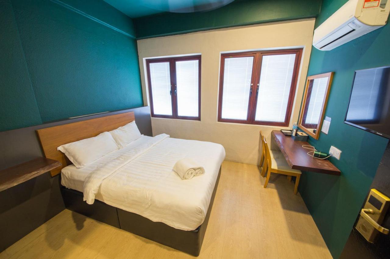 Room V Jalan Sultanah Near Bus Stop Batu Pahat Εξωτερικό φωτογραφία